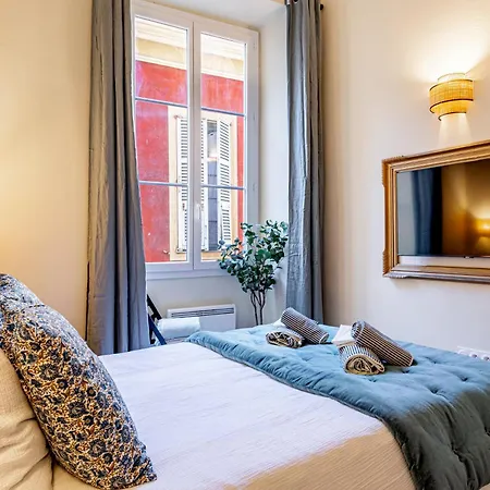 شقة Elegant Flat With Ac, Heart Of Old Nice, Walking To The Beach! نيس