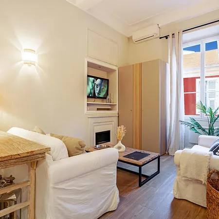 Elegant Flat With Ac, Heart Of Old Nice, Walking To The Beach! شقة